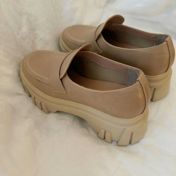 SHOES: Chinese Laundry (beige / camel) - Picture 3 of 5